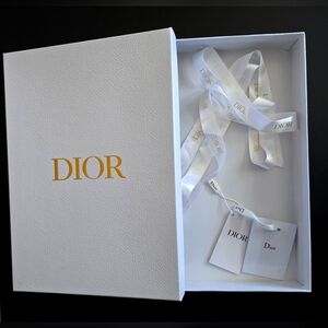 Dior Luxurious White Box with Gold Detailing With Ribbon And Card Holder